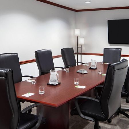 Courtyard By Marriott Stamford Downtown Hotel Bagian luar foto