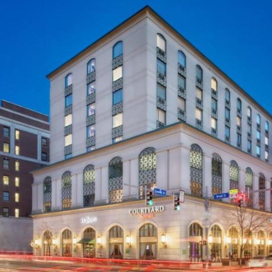 Courtyard By Marriott Stamford Downtown Hotel Bagian luar foto