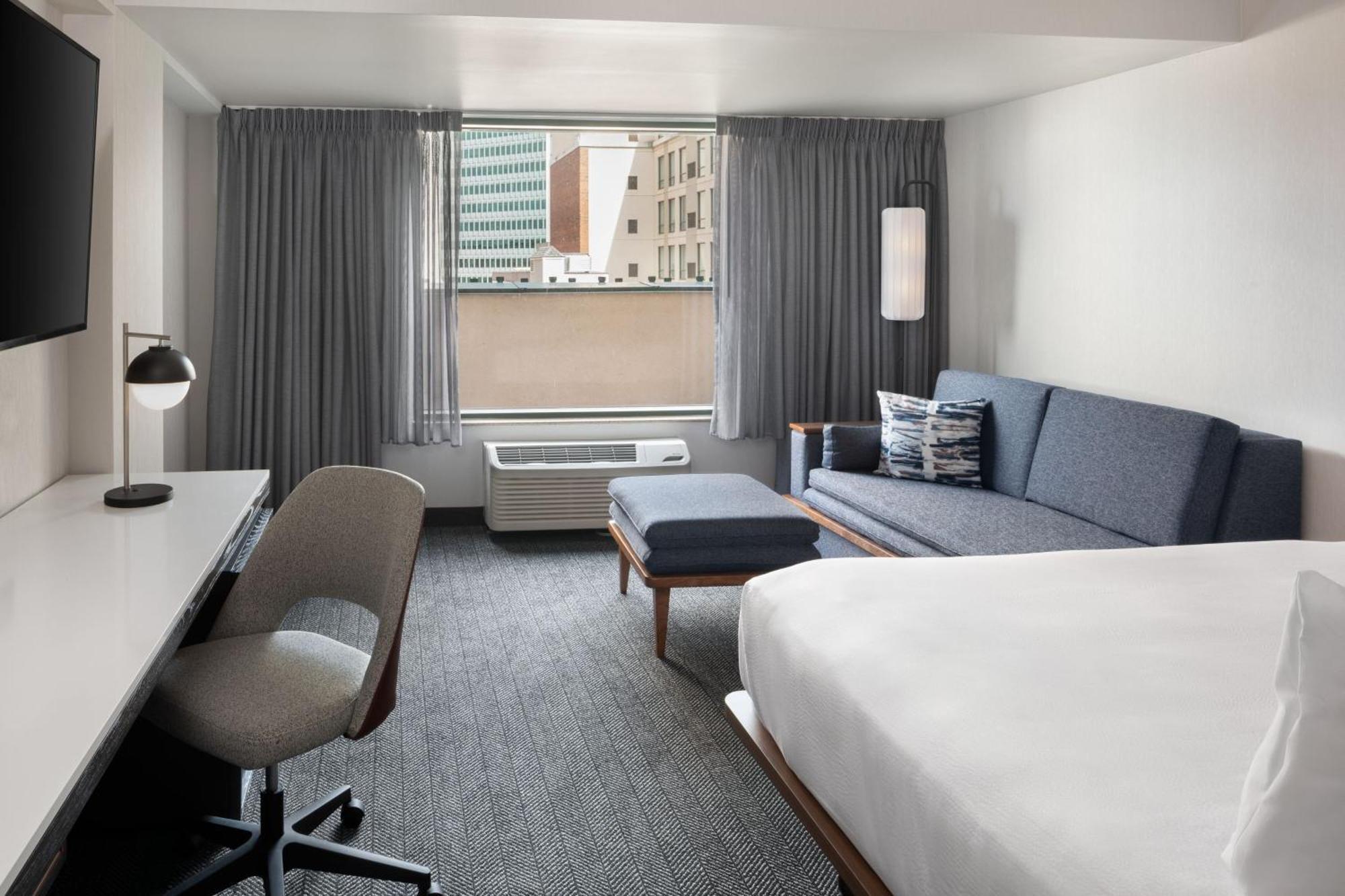 Courtyard By Marriott Stamford Downtown Hotel Bagian luar foto